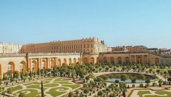 Giverny and Versailles Small Group Day Trip